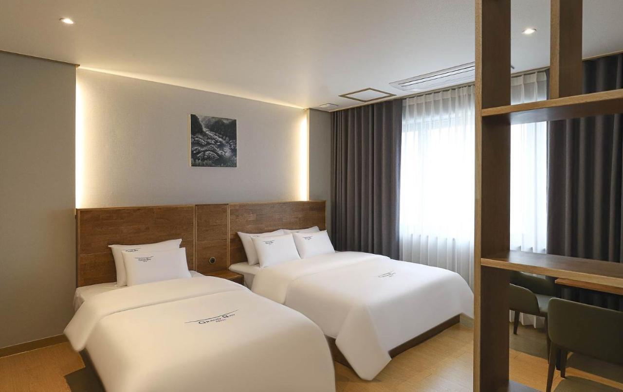 Hotel Grand Bay ボリョン エクステリア 写真