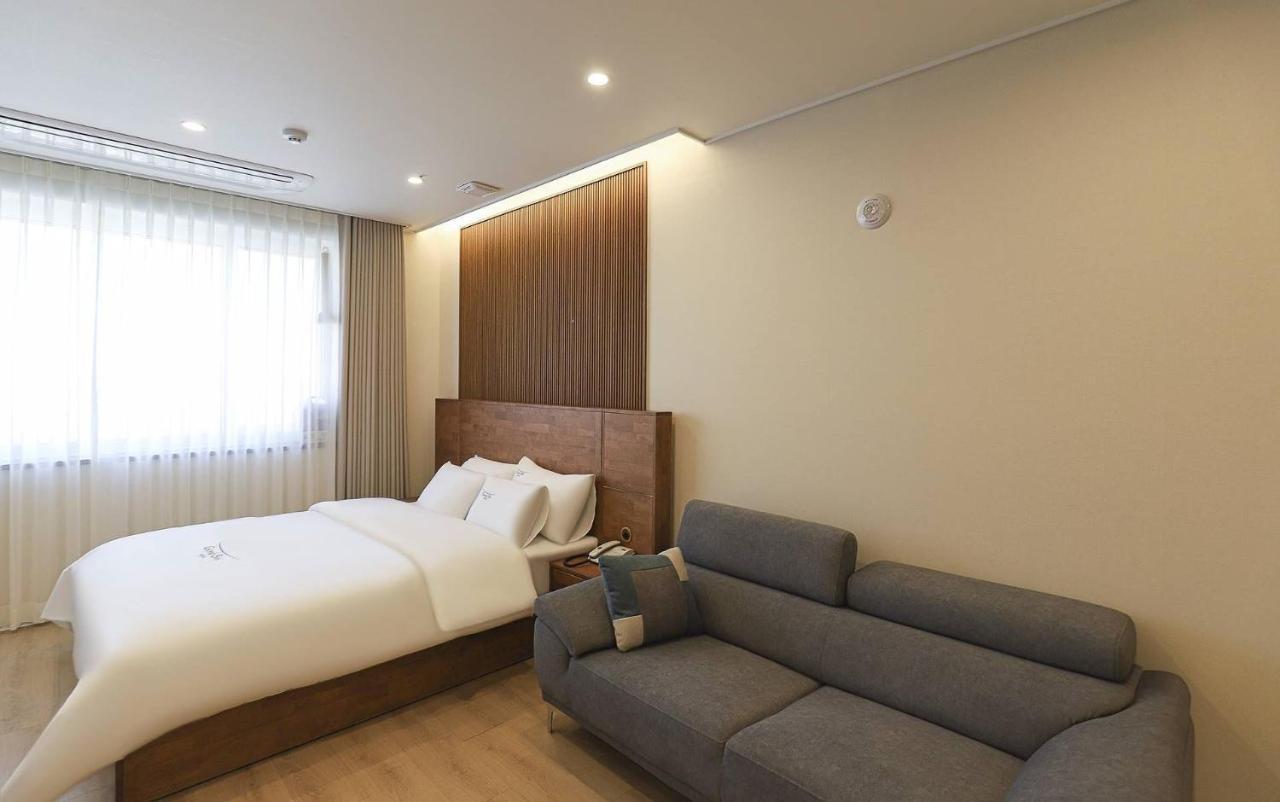 Hotel Grand Bay ボリョン エクステリア 写真