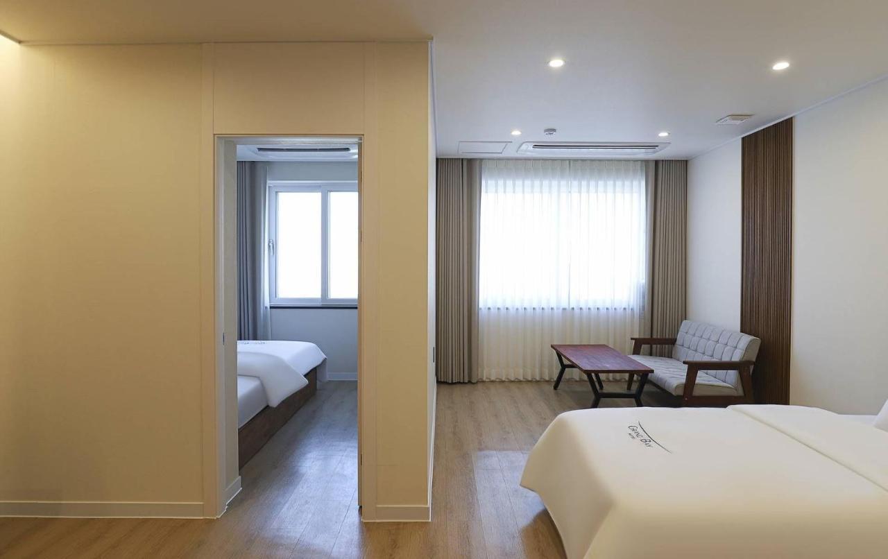 Hotel Grand Bay ボリョン エクステリア 写真