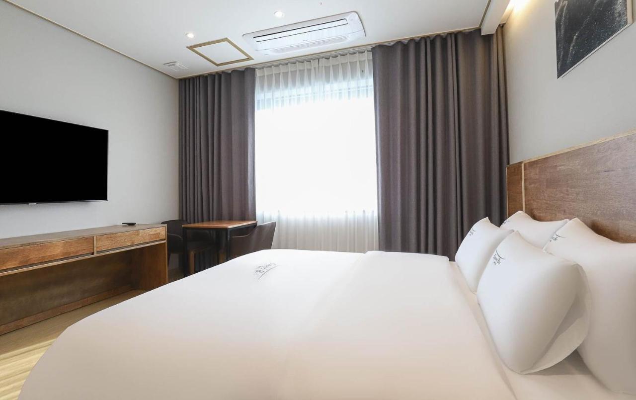 Hotel Grand Bay ボリョン エクステリア 写真
